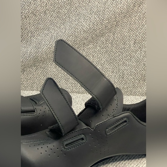 Black and Red Athletic Cycling Shoes with Velcro Straps main image 5